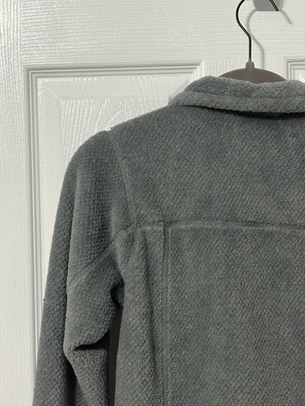 Patagonia Retool Pullover Fleece, Grey with Cream accents, Size Small - Picture 6 of 7